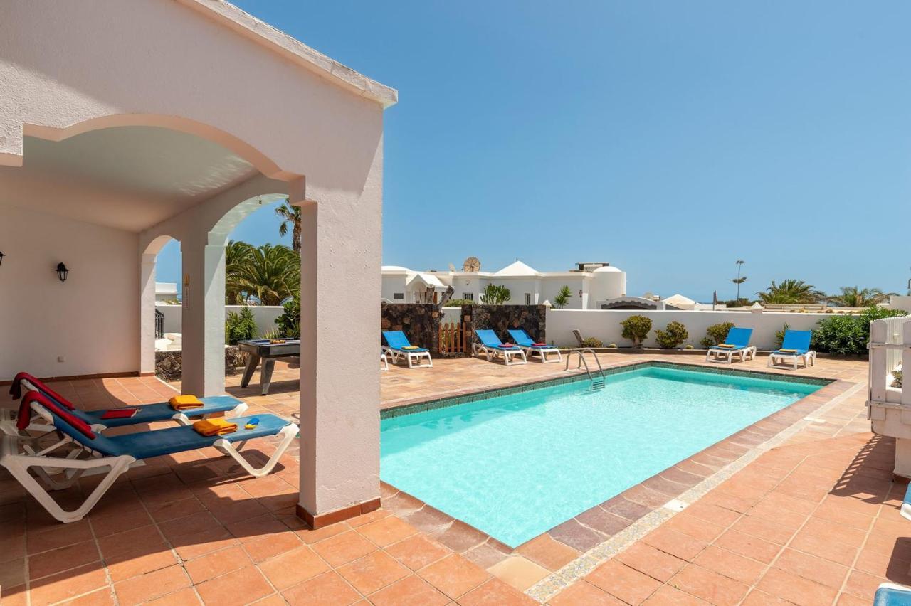 Villa Nikki By Villa Plus Пуэрто дель Кармен Экстерьер фото